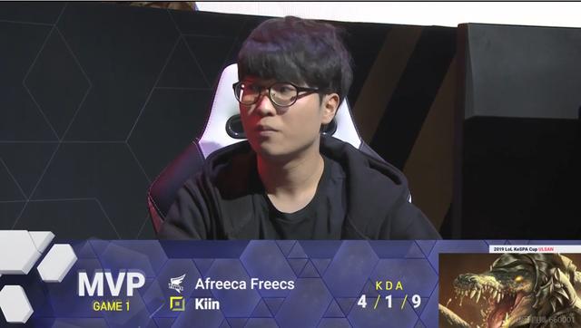 他都表现出 他都表现出