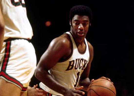 外界对他的 外界对他的